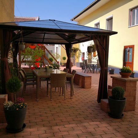 Korzo Apartman Koszeg Ngoại thất bức ảnh