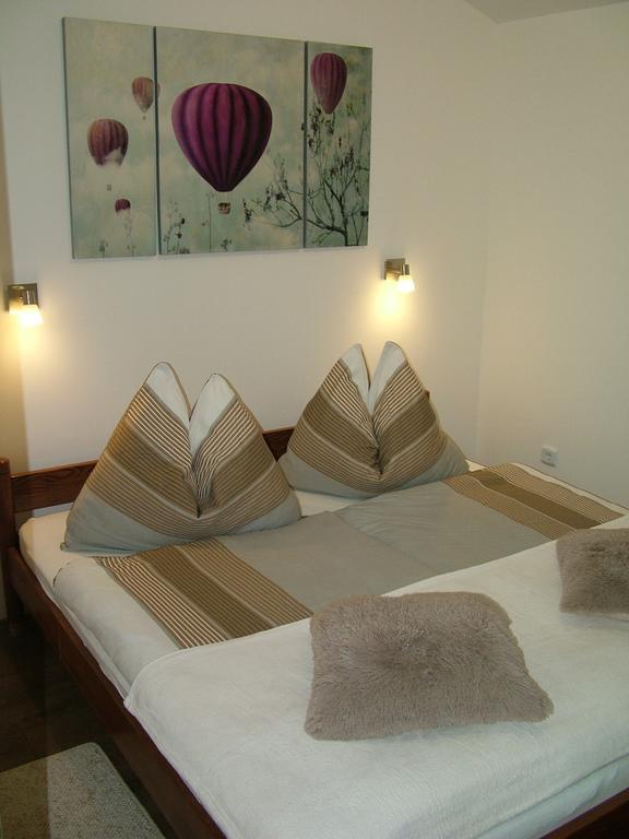 Korzo Apartman Koszeg Phòng bức ảnh
