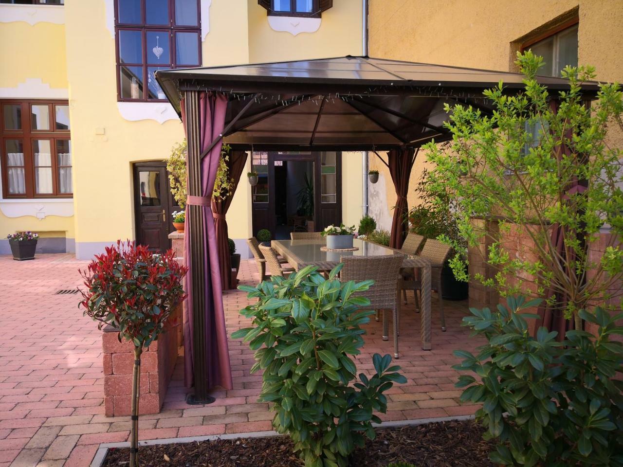 Korzo Apartman Koszeg Ngoại thất bức ảnh